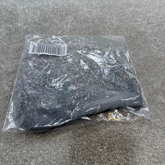 Barefoot Dreams NWT Cozy Chic Lite Confetti Beanie Hat Smokey Green Fog Gray - Picture 6 of 9